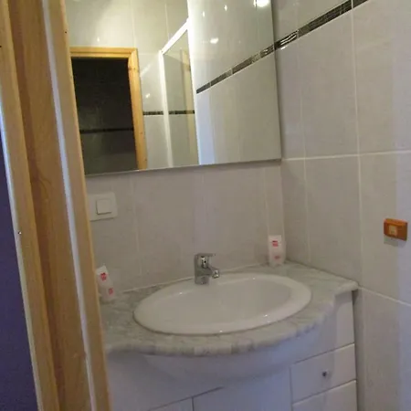 Lou Quinsou ゲストハウス 3*